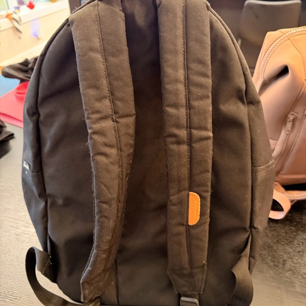 Herschel Supply Company Black Backpack - Picture 2 of 3